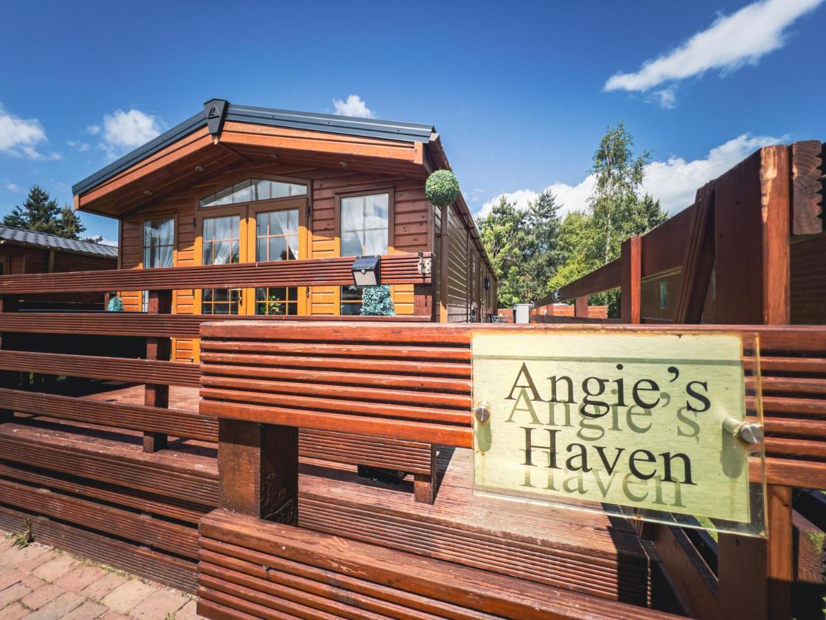 Angie'S Haven, Superb 2 Bedroom Lodge With Hot Tub - Sleeps 6 - Felmoor Park Морпет Екстериор снимка
